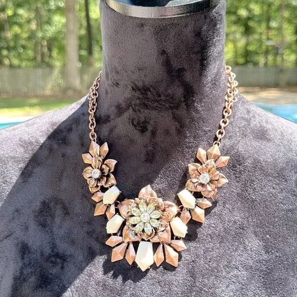 Copper Cream Long or Short Floral Statement Necklace Premier Designs Well Spent - Picture 7 of 11
